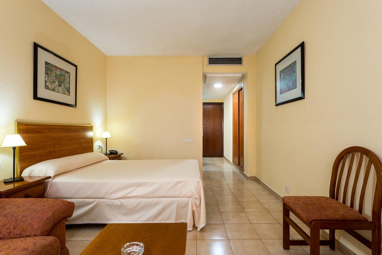 Apartamentos Resitur Sevilla Dış mekan fotoğraf