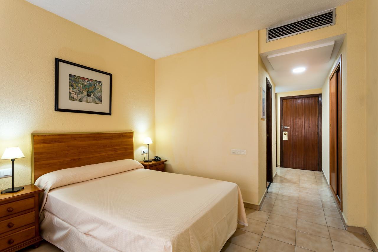 Apartamentos Resitur Sevilla Dış mekan fotoğraf