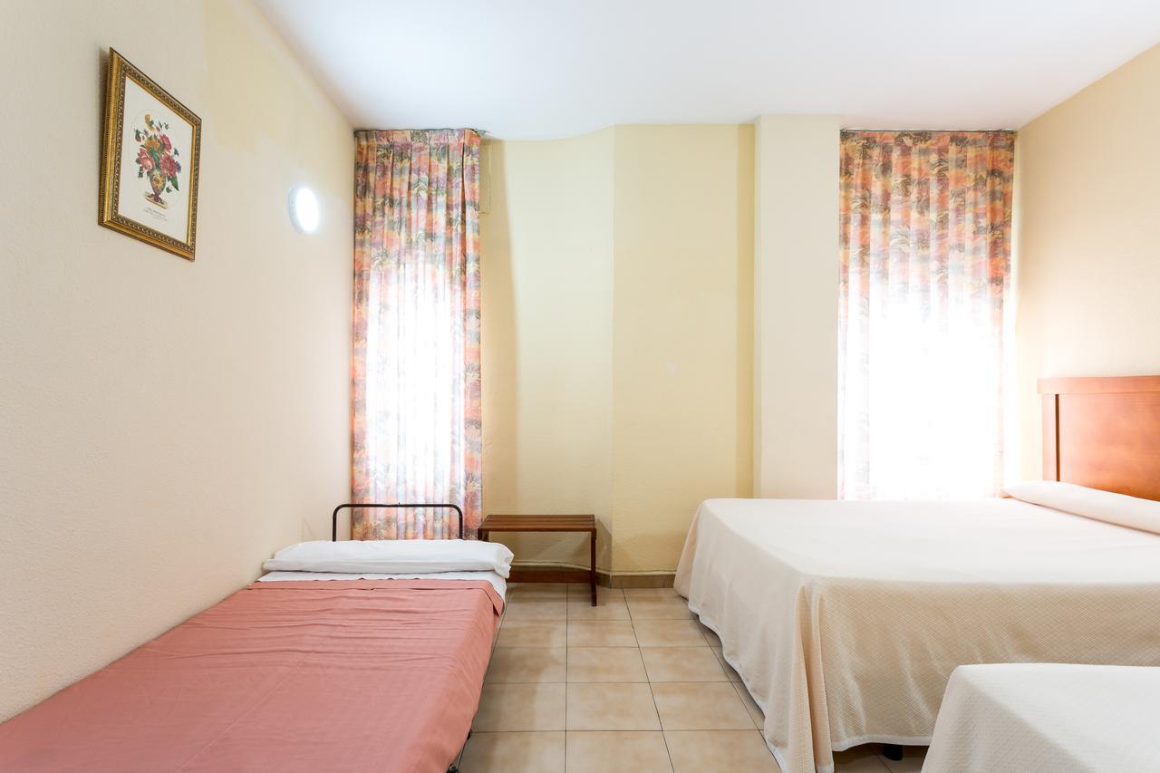 Apartamentos Resitur Sevilla Dış mekan fotoğraf