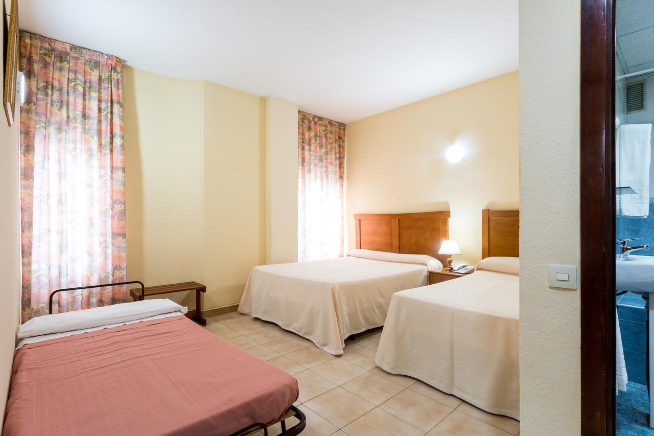 Apartamentos Resitur Sevilla Dış mekan fotoğraf