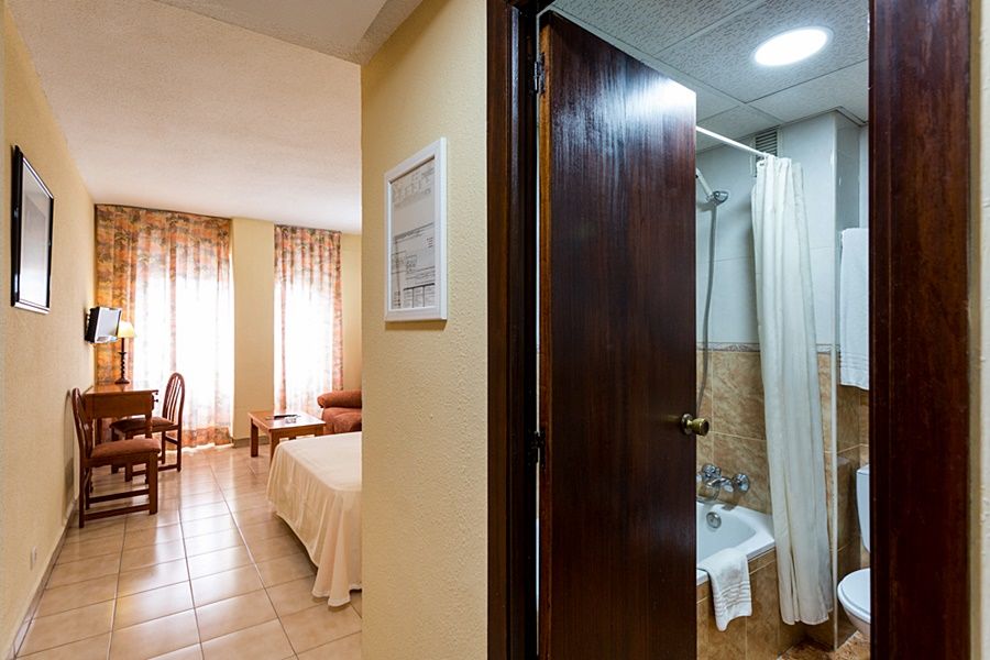 Apartamentos Resitur Sevilla Dış mekan fotoğraf